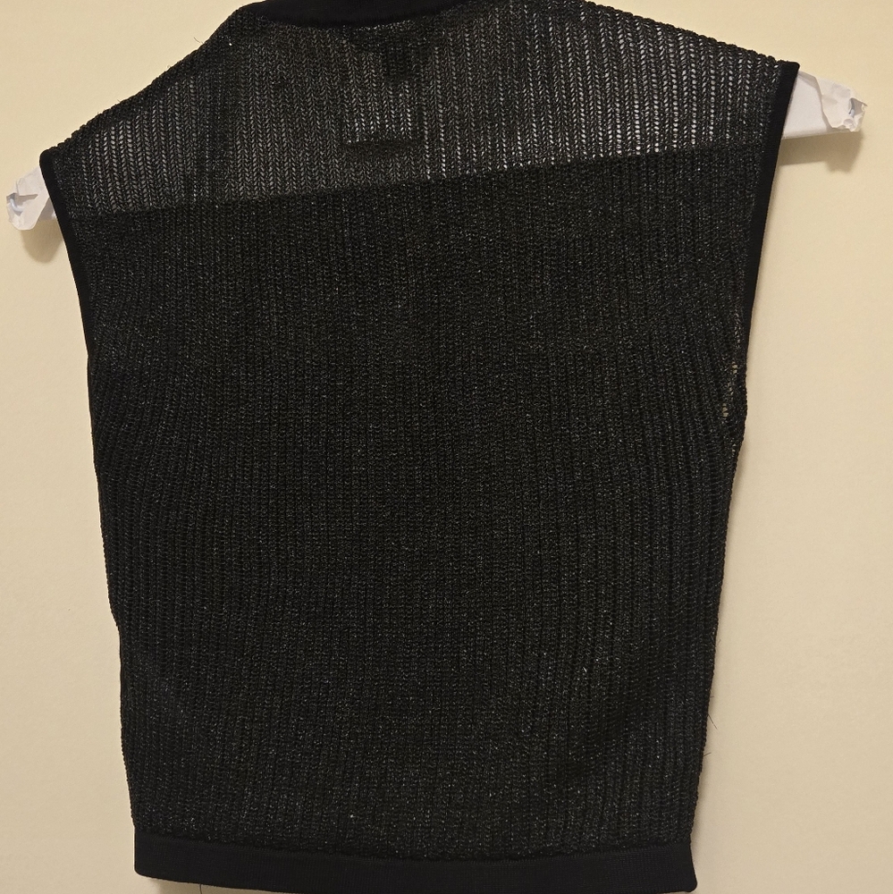 🌟Guess 90's Black Top - Picture 3 of 6